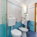 Вилла Delightful With Pool For 6 Persons